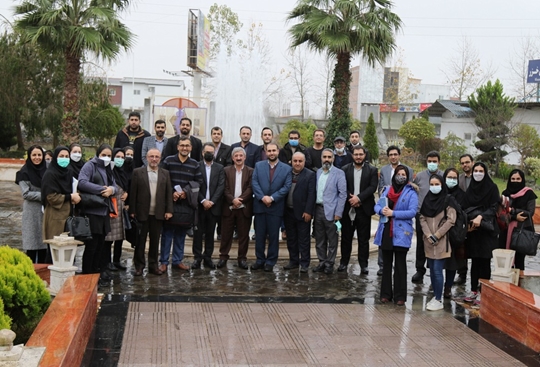 آیین اختتامیه مرحله سوم دوره تربیت حرفه‌ای و جذب مدرس کانون زبان ایران در محمودآباد 